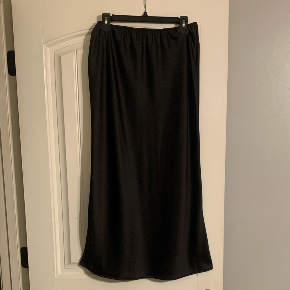 Elegant Black Women's Skirt